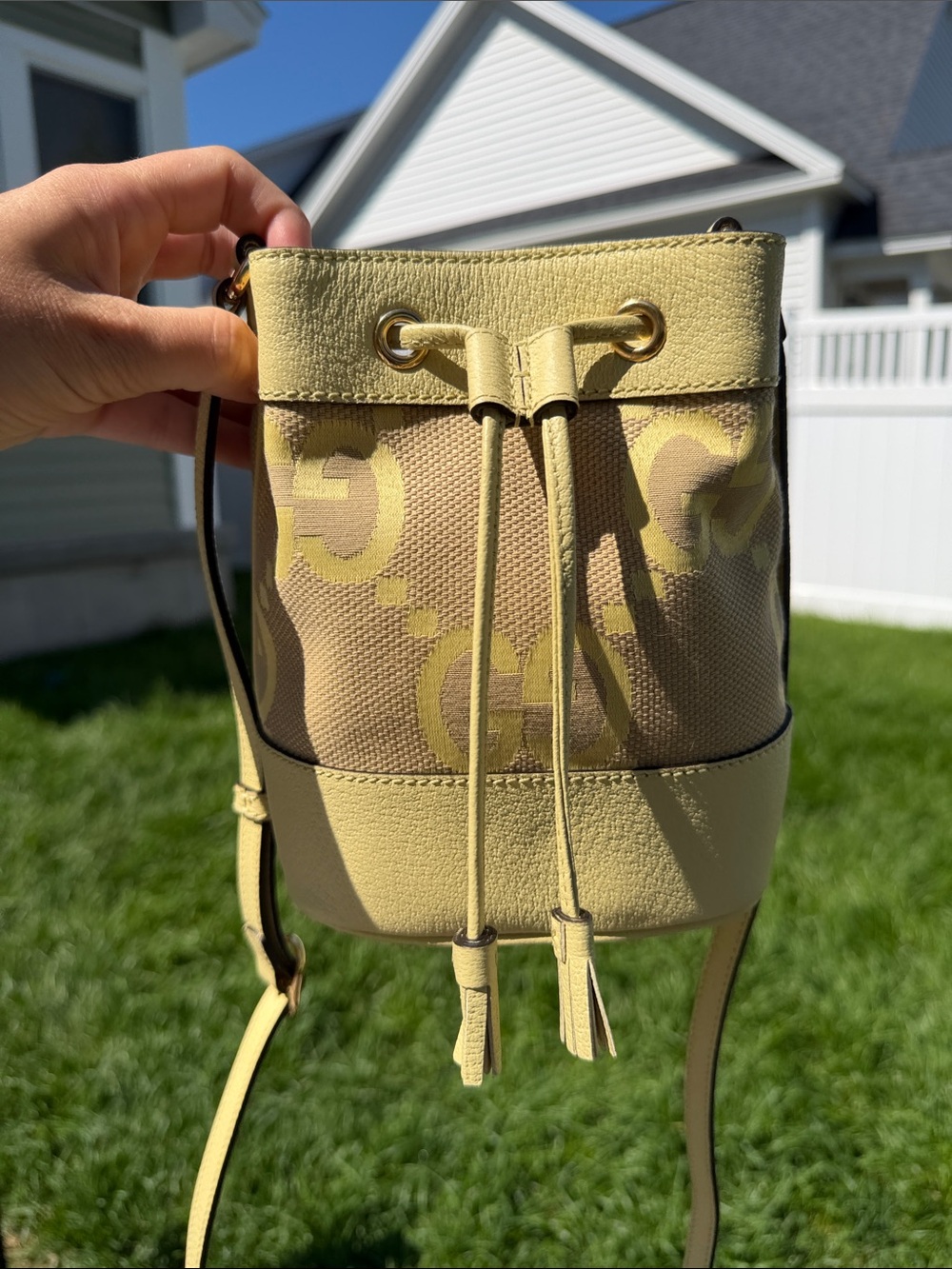NWOT Gucci Ophidia Bucket Bag in Jumbo GG-Print Canvas - Picture 2 of 9